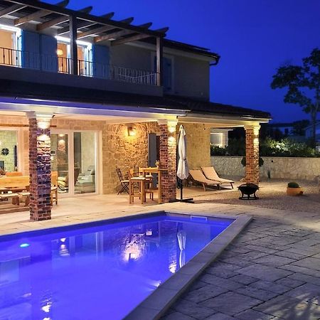 Villa Alara - Charming Villa With Heated Swimming Pool Milohnici Exteriör bild